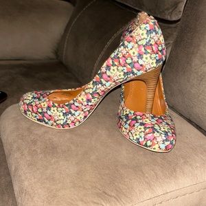 Jessica Simpson heels